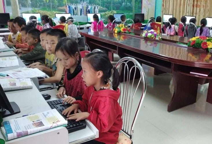 Đối với các trường học ở huyện Tuyên Hoá, việc đạt chuẩn mới về cơ sở vật chất gặp rất nhiều khó khăn