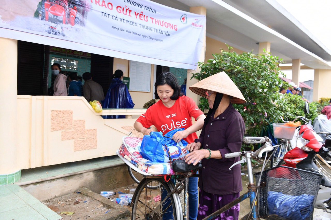  Tổng số tiền tài trợ 1,7 tỷ đồng từ Prudential đã hỗ trợ lương thực, nhu yếu phẩm và chăm sóc sức khỏe cho đồng bào miền Trung.