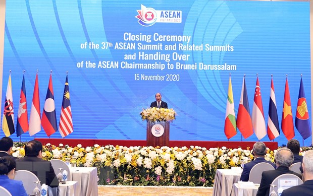  Thủ tướng Nguyễn Xuân Phúc, Chủ tịch ASEAN 2020 phát biểu. (Ảnh: Thống Nhất/TTXVN)