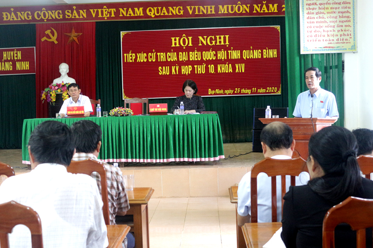 Đoàn ĐBQH tỉnh tiếp thu các ý kiến kiến nghị của cử tri huyện Quảng Ninh.