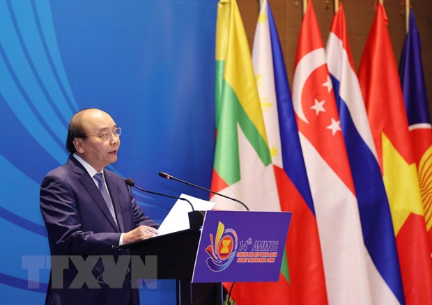 Thủ tướng Nguyễn Xuân Phúc phát biểu tại Lễ khai mạc Hội nghị Bộ trưởng ASEAN về phòng, chống tội phạm xuyên quốc gia lần thứ 14. (Ảnh: Thống Nhất/TTXVN)