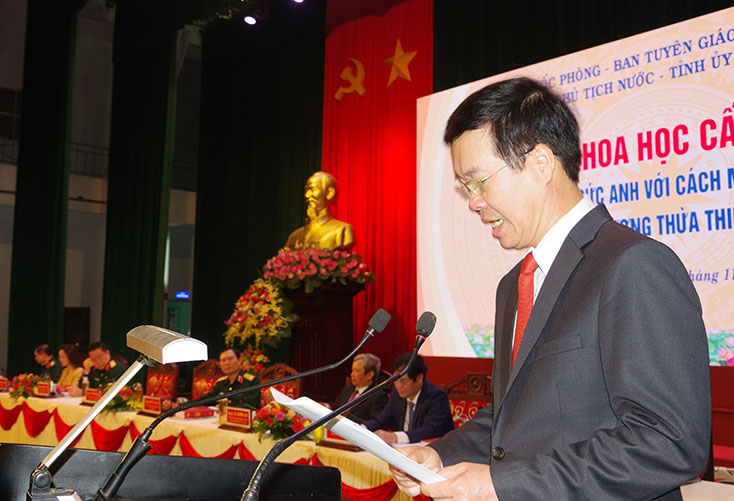 Đồng chí Võ Văn Thưởng, Trưởng ban Tuyên giáo Trung ương phát biểu chỉ đạo hội thảo