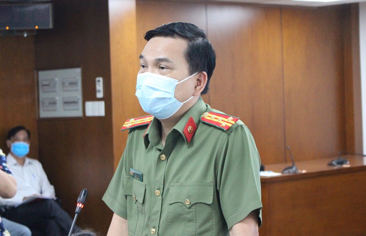 Đại tá Nguyễn Sỹ Quang, Phó Giám đốc Công an TP Hồ Chí Minh, phát biểu tại cuộc họp.