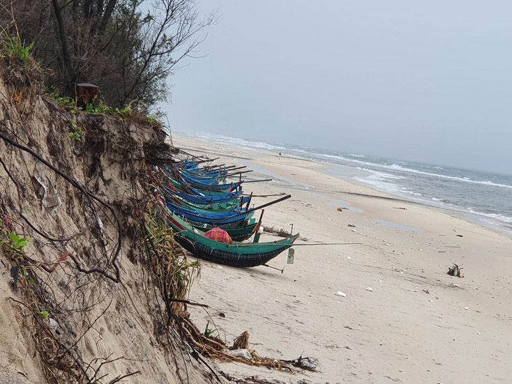 Vùng biển xã Ngư Thủy nơi có hai ngư dân vừa bị bị mất tích