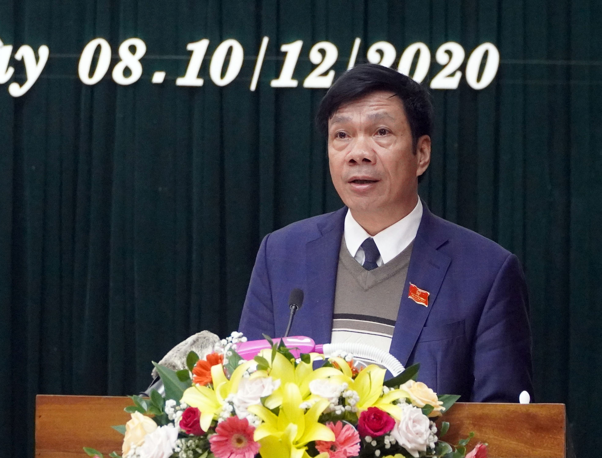 Đồng chí Phó Chủ tịch Thường trực HĐND tỉnh Nguyễn Công Huấn kết luận phiên thảo luận