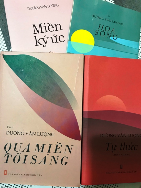 Một số tập thơ tiêu biểu của nhà thơ Dương Văn Lượng.