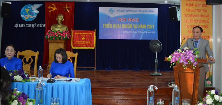 Đồng chí Trần Hải Châu, Phó Bí thư Thường trực Tỉnh ủy, Chủ tịch HĐND tỉnh phát biểu tại hội nghị.