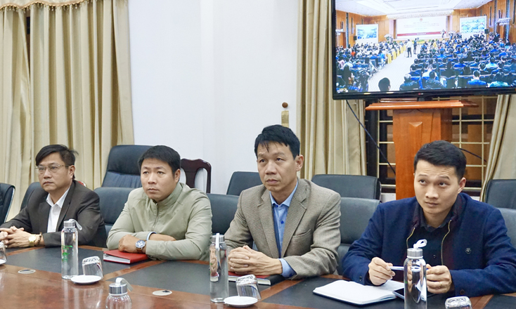 Các đại biểu dự hội nghị tại điểm cầu tỉnh Quảng Bình.