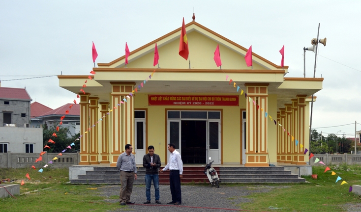 Nhà văn hóa thôn Thanh Gianh (xã Thanh Trạch) được đầu tư xây dựng đồng bộ, khang trang.