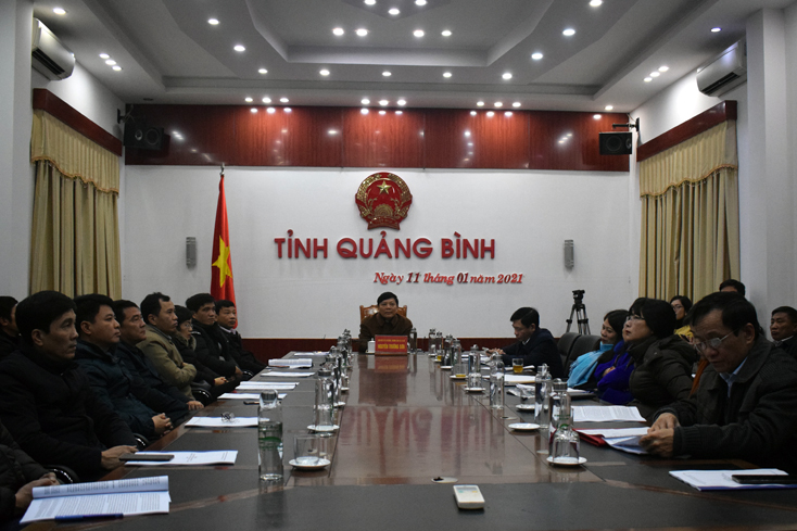 Các đại biểu tham dự hội nghị trực tuyến triển khai nhiệm vụ lao động, người có công và xã hội năm 2021 tại điểm cầu tỉnh Quảng Bình.