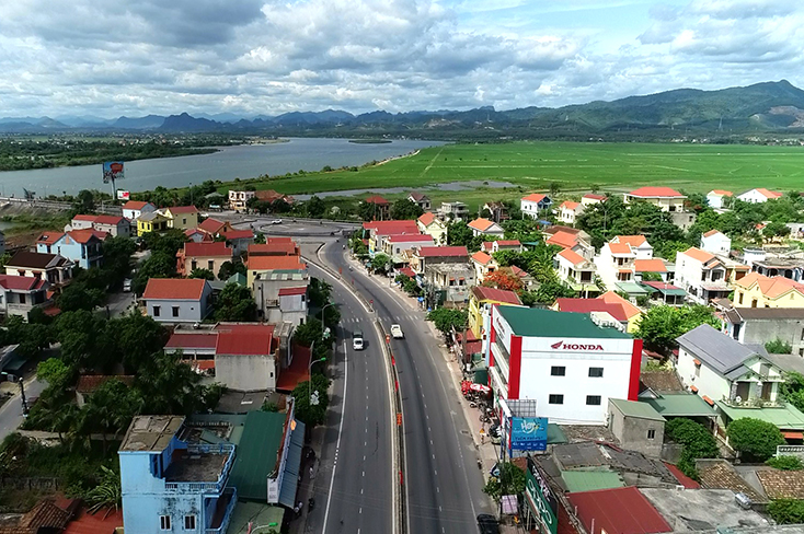 Diện mạo huyện Quảng Ninh ngày càng khang trang, đổi mới.