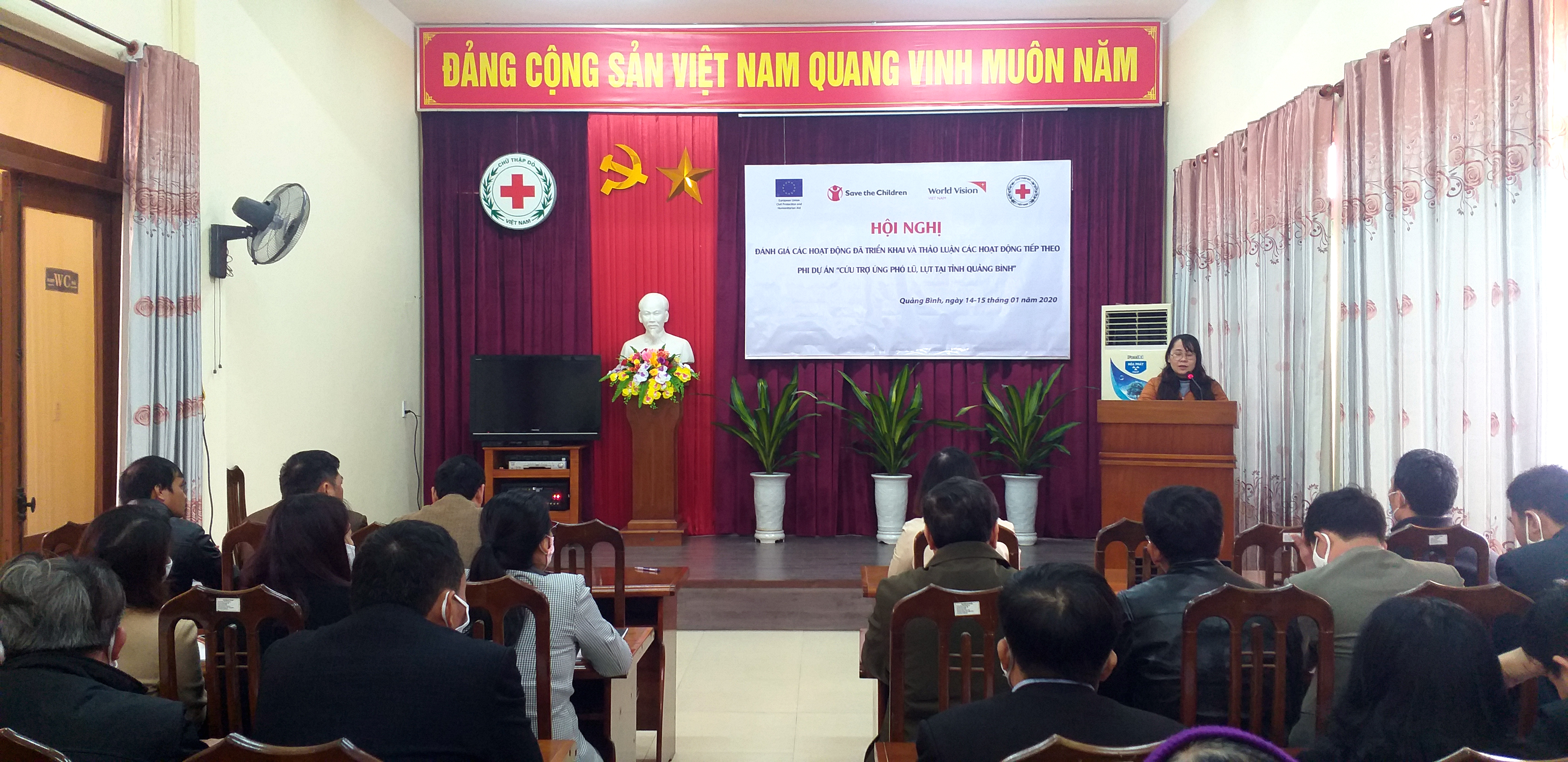 Hội nghị đánh giá kết quả giai đoạn 1 Phi dự án “Cứu trợ ứng phó lũ, lụt tại tỉnh Quảng Bình” do Hội CTĐ tỉnh triển khai.