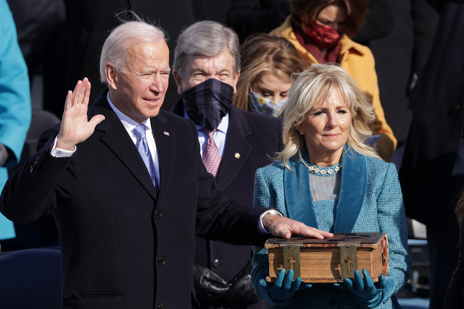  Tổng thống thứ 46 của Mỹ Joe Biden tuyên thệ nhậm chức trưa 20-1-2021 theo giờ Washington D.C. Ảnh: CNN