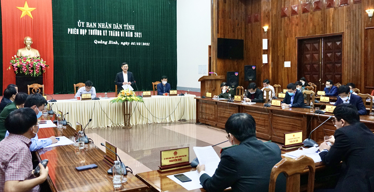 Đồng chí Trần Thắng, Chủ tịch UBND tỉnh phát biểu kết luận tại phiên họp.