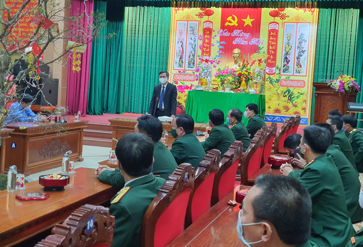 Đồng chí Chủ tịch UBND tỉnh Trần Thắng  đánh giá cao kết quả mà  cán bộ, chiến sỹ Bộ Chỉ huy Quân sự tỉnh đạt được trong năm 2020