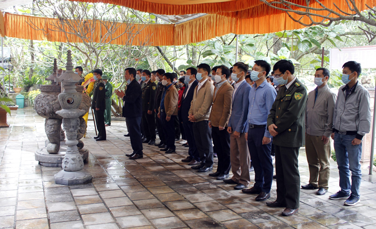 BQL Vườn quốc gia Phong Nha-Kẻ Bàng cùng hội tụ về Đền tưởng niệm AHLS đường 20-Quyết Thắng để lo một cái Tết ấm cùng anh linh những người ngã xuống