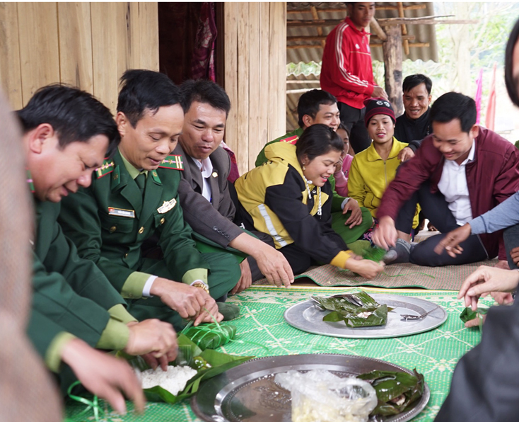 Bố Trạch đã tổ chức Tết sớm, tạo không khí đầm ấm vui tươi cho đồng bào dân tộc, vùng sâu, vùng xa trên địa bàn huyện.