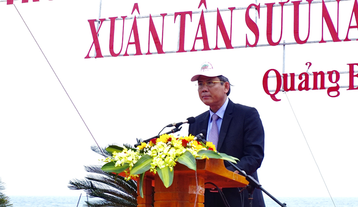 Đồng chí Trần Thắng, Chủ tịch UBND tỉnh phát biểu hưởng ứng  