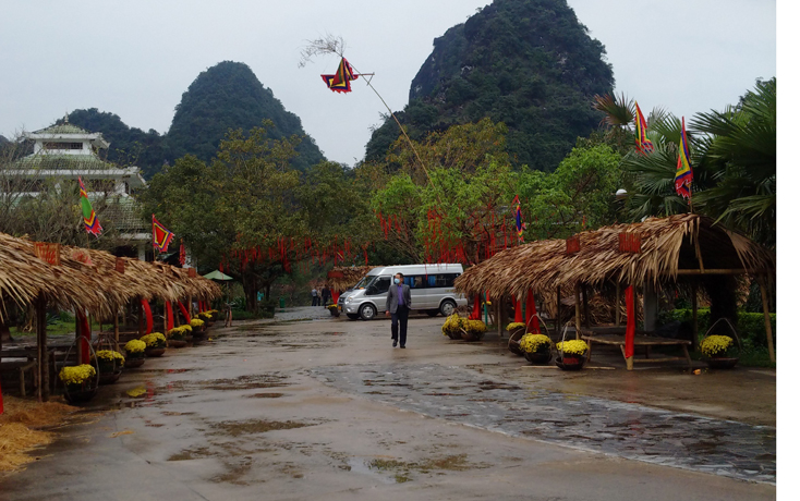 Trung tâm du lịch Phong Nha không một bóng khách