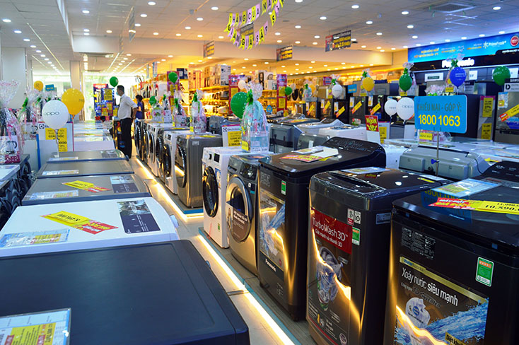 Tại các siêu thị, cửa hàng điện máy trên địa bàn tỉnh, hàng điện tử, điện máy mang thương hiệu Việt chiếm tỷ lệ tương đối thấp.