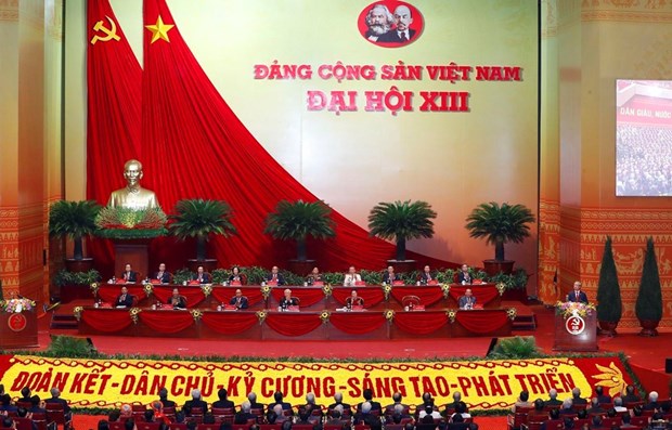 Đoàn Chủ tịch điều hành Đại hội đại biểu toàn quốc lần thứ XIII của Đảng. (Nguồn: TTXVN)