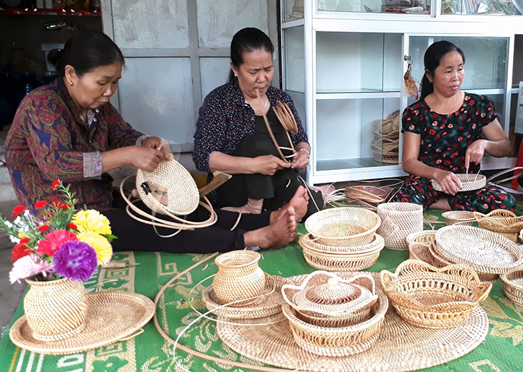 Một số nghề, làng nghề trên địa bàn huyện Bố Trạch dần được khôi phục và phát triển.