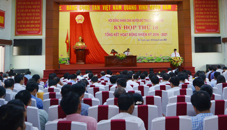 Toàn cảnh kỳ họp tổng kết nhiệm kỳ 2016-2021 HĐND huyện Bố Trạch khóa XVIII.