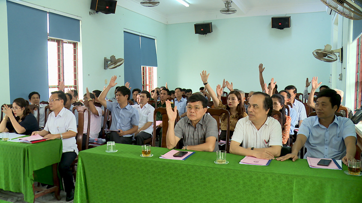 Hội nghị thống nhất danh sách người được giới thiệu ứng cử và tự ứng cử đại biểu HĐND TX. Ba Đồn nhiệm kỳ 2021-2026.