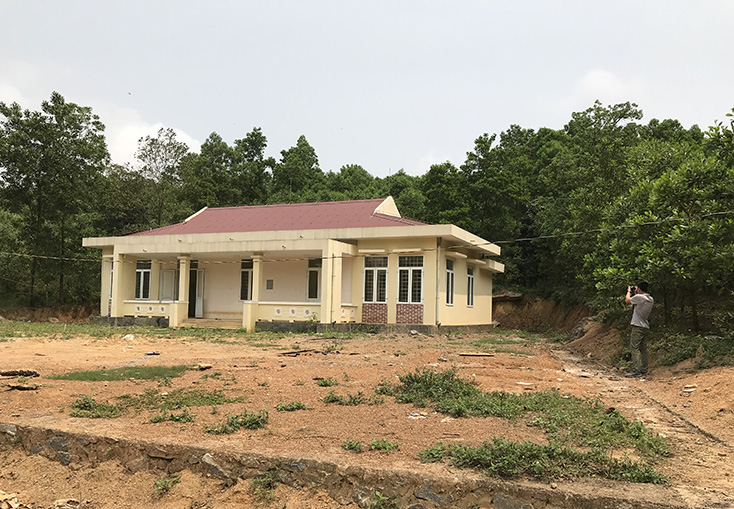 Toàn cảnh công trình điểm trường mầm non tại vùng tự quản Cầu Roòng ở xã Hồng Hóa, huyện Minh Hóa.