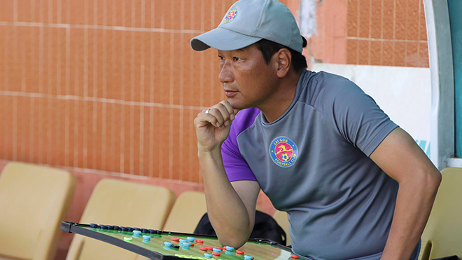  HLV Shimoda Masahiro bị sa thải chỉ sau 3 trận dẫn dắt Sài Gòn FC. Ảnh: TTVH.