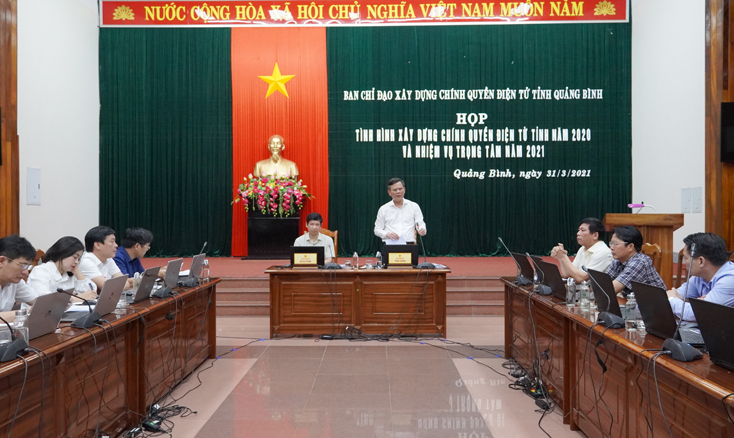 Đồng chí Chủ tịch UBND tỉnh Trần Thắng phát biểu kết luận tại cuộc họp