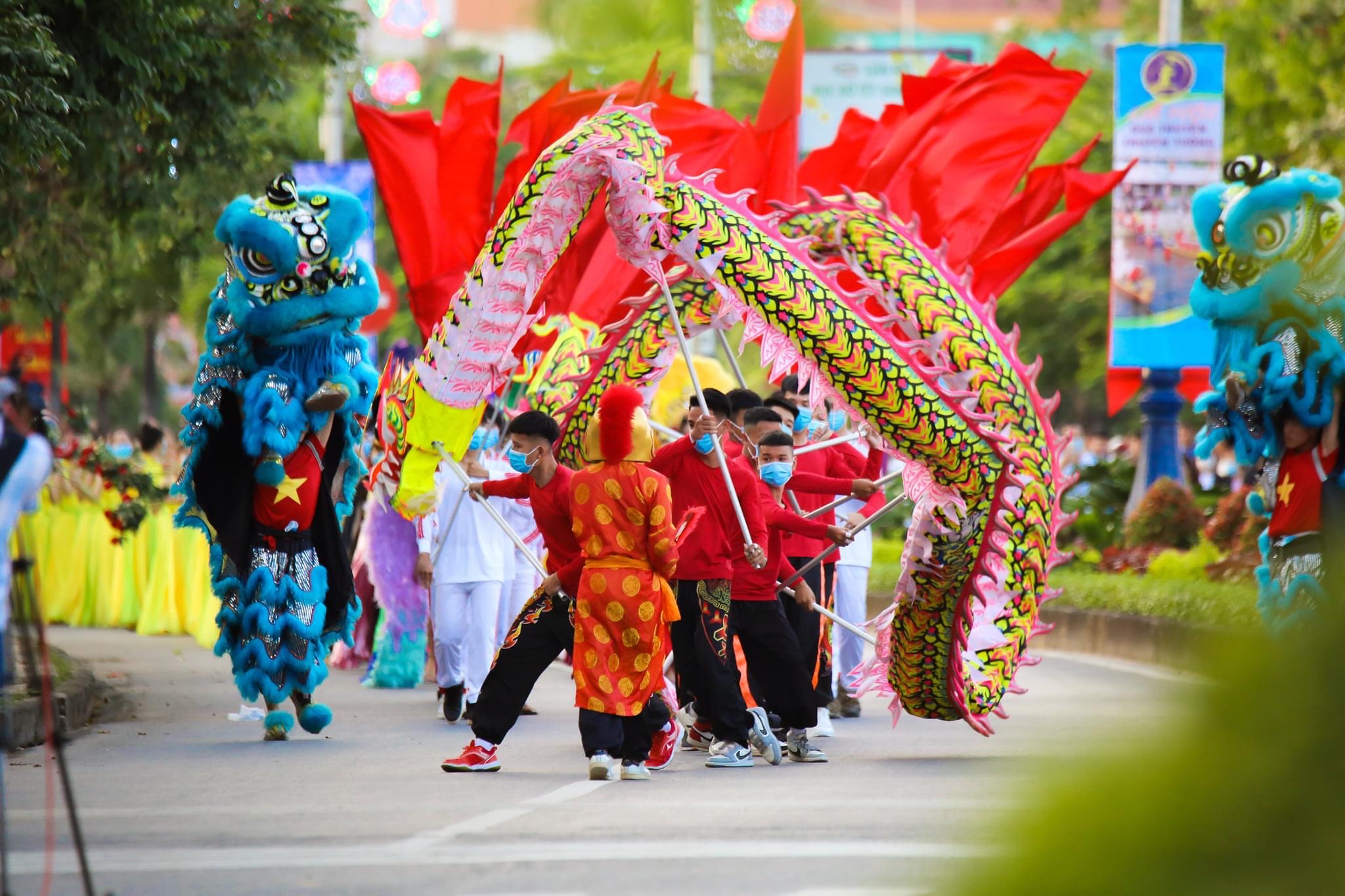 Lễ hội diễu hành đường phố Đồng Hới năm 2021