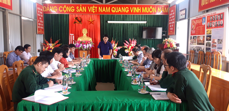 Đồng Chí Trưởng Ban Dân vận Tỉnh ủy Lê Văn Bảo phát biểu tại buổi làm việc.