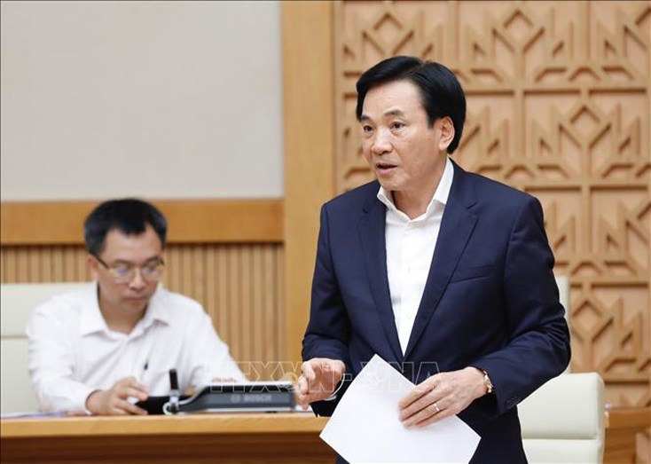 Bộ trưởng, Chủ nhiệm Văn phòng Chính phủ Trần Văn Sơn báo cáo nội dung một số công việc triển khai trong thời gian tới.