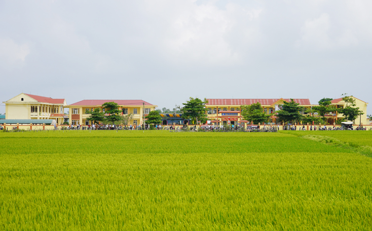 Trường tiểu học Xuân Ninh được đầu tư xây dựng khang trang.