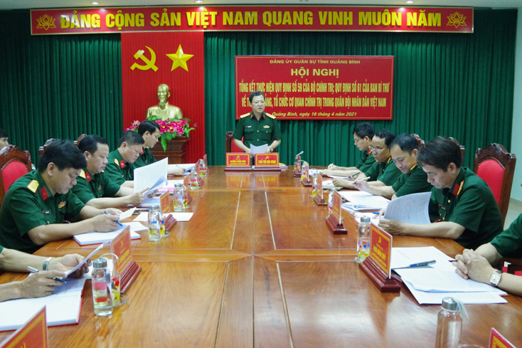 Đại tá Hoàng Xuân Vĩnh, Phó Bí thư Đảng ủy, Chính ủy Bộ CHQS tỉnh chủ trì Hội nghị.