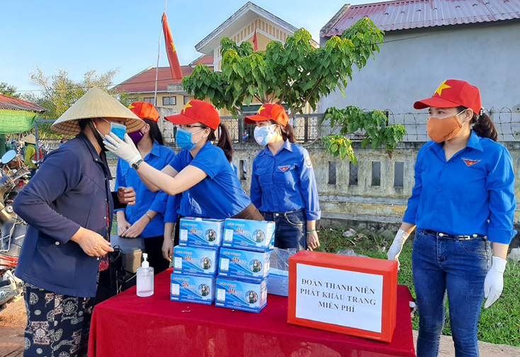 Tuổi trẻ Quảng Bình tích cực tham gia các hoạt động phòng chống dịch bệnh Covid-19.