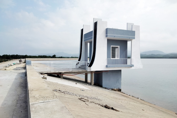 Công trình hồ chứa nước Phú Vinh  đã hoàn thành và bàn giao đưa vào sử dụng từ tháng 12-2020.