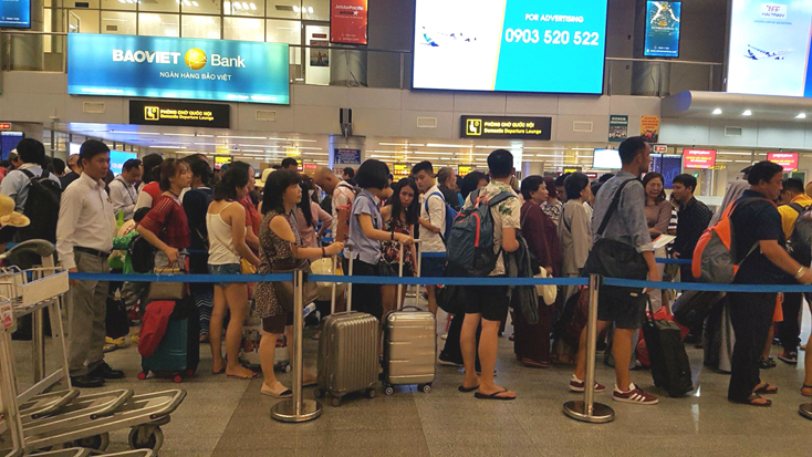 Dự báo, lượng hành khách sẽ gia tăng đột biến qua cảng Nội Bài dịp 30/4-1/5.