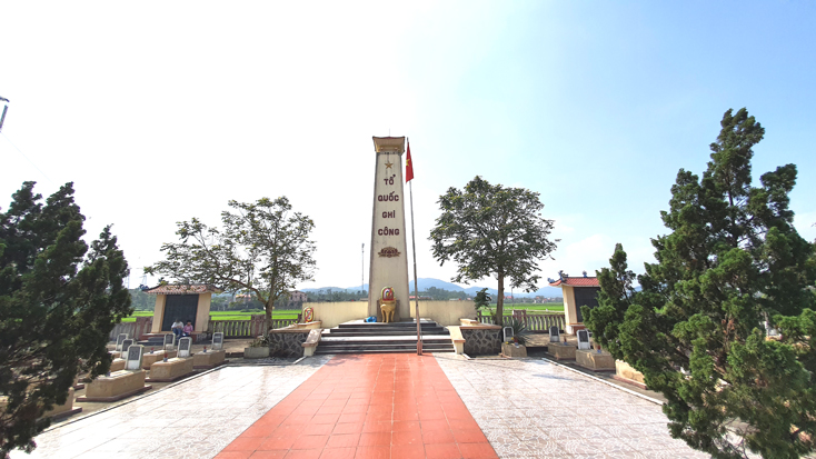 Nghĩa trang liệt sỹ xã Quảng Minh-nơi an nghỉ của các anh hùng liệt sỹ đã xả thân mình cho ngày thống nhất non sông.