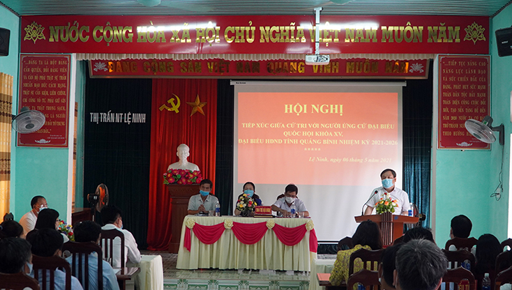 Toàn cảnh hội nghị tiếp xúc cử tri tại thị trấn Nông trường Lệ Ninh