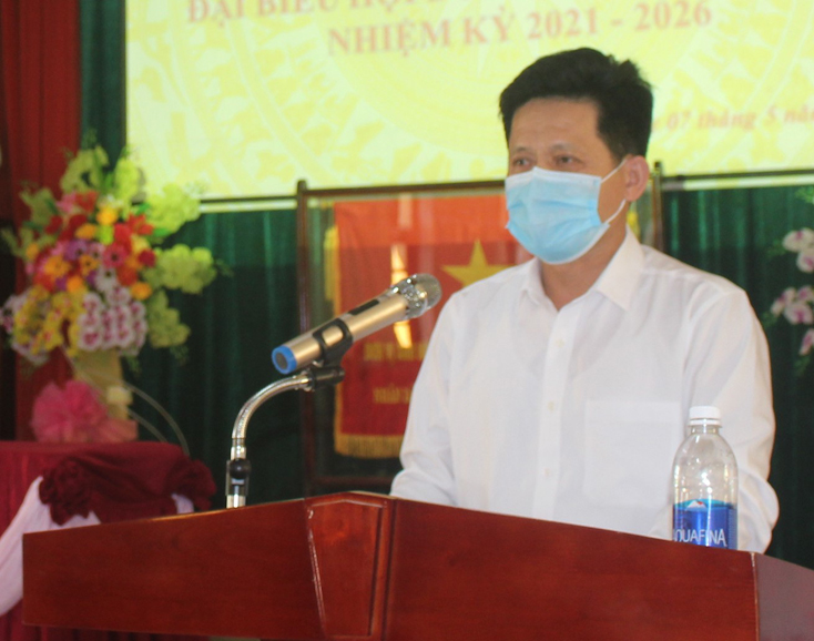 Ông Lê Văn Bảo, Ủy viên Ban Thường vụ, Trưởng ban Dân vận Tỉnh ủy trình bày chương trình hành động