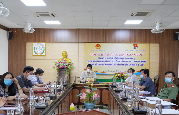 Đồng chí Phó Chủ tịch UBND tỉnh Hồ An Phong chủ trì hội nghị tại điểm cầu Quảng Bình.