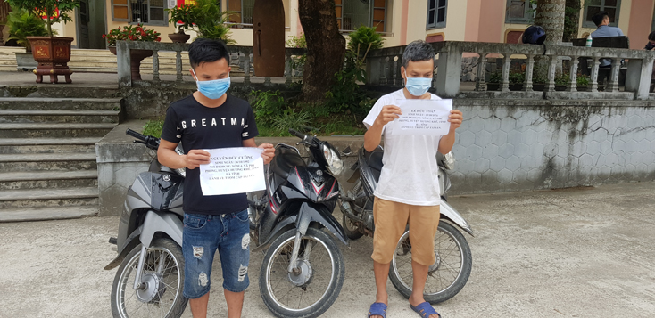 Đối tượng Lê Hữu Toàn và Nguyễn Đức Cường cùng 3 xe mô tô là tang vật các vụ trộm cắp trên địa bàn huyện Tuyên Hóa.
