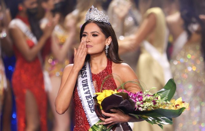  Hoa hậu Hoàn vũ 2020 Andrea Meza. Ảnh: AFP