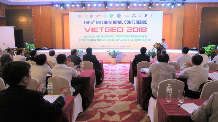 Hội thảo khoa học quốc tế về địa kỹ thuật ứng phó biến đổi khí hậu tại Quảng Bình năm 2018.