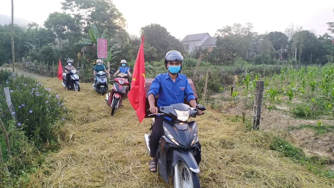 Các địa phương vùng sâu, vùng xa trên địa bàn huyện chú trọng hình thức tuyên truyền lưu động. 