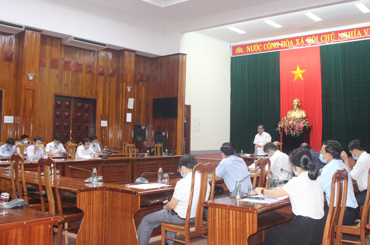 Các đại biểu dự cuộc họp BCĐ phát triển KTTT