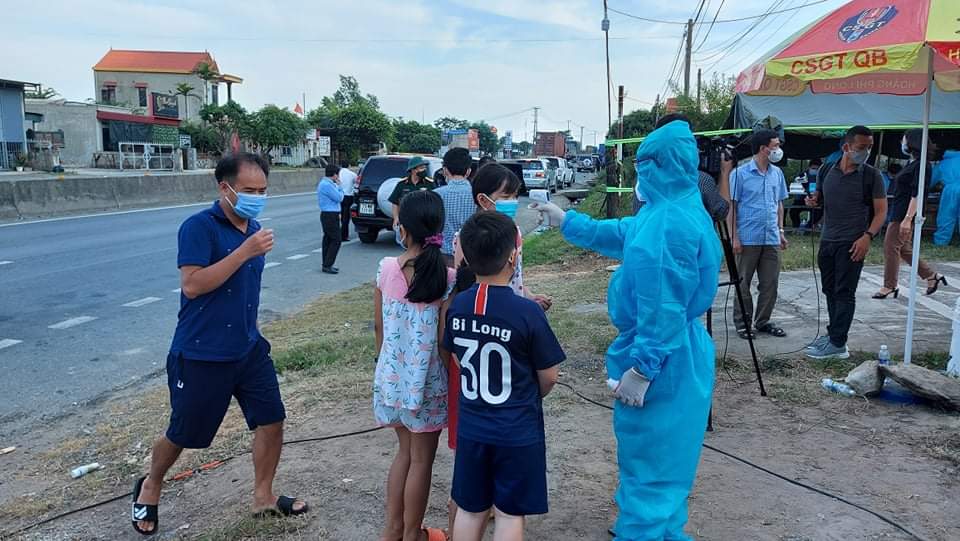 Công tác kiểm soát người và phương tiện về địa bàn tỉnh tại Chốt kiểm soát phòng, chống dịch bệnh Covid-19 phía Bắc.