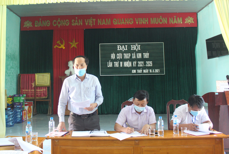 Lãnh đạo huyện Lệ Thủy phát biểu tại buổi làm việc